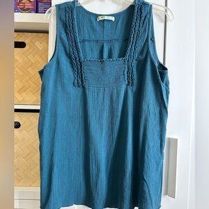 Old Navy tank top dressy L